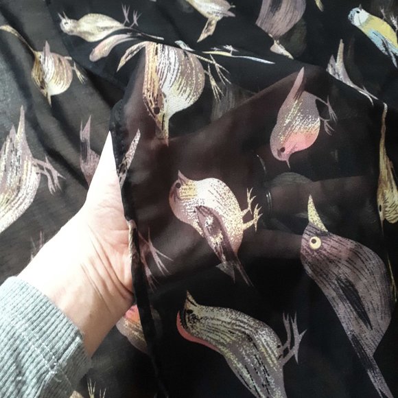 Sheer bird print tassel kimono/shrug - Picture 3 of 5